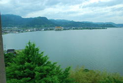 3階から東郷湖を望む