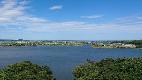 東郷池