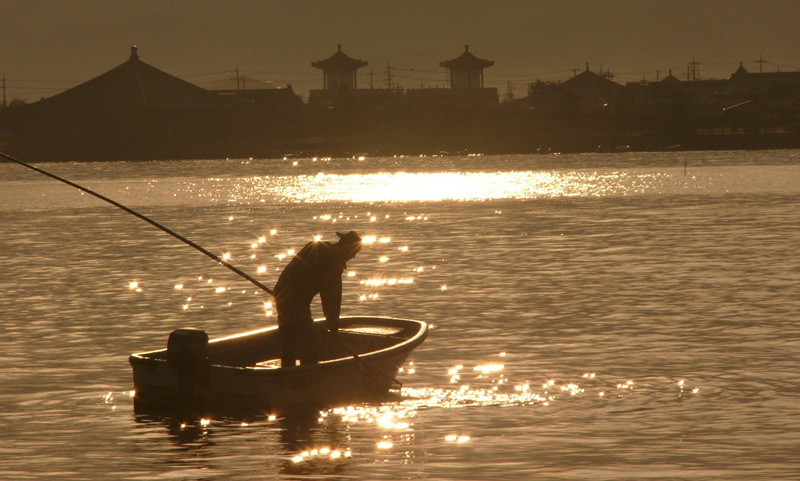 東条湖の夕景