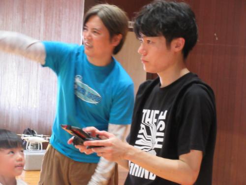ドローン