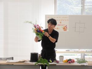 フラワーアレンジメント教室
